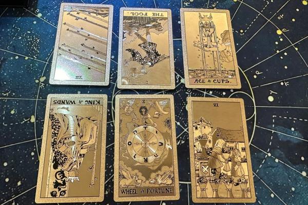 塔罗测试：你们的感情关系如何发展