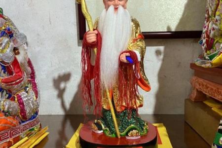 姻缘牵月老和兔儿神 姻缘神和月老什么关系？
