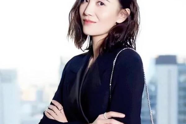 徐静蕾八字济缘详解，揭秘其性格特点与情感婚姻！