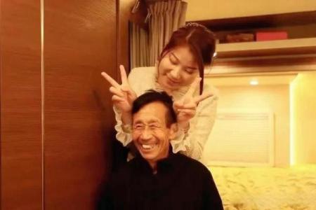 一双儿女不赡养老人，算命先生断定捡来的小儿子会报答老人