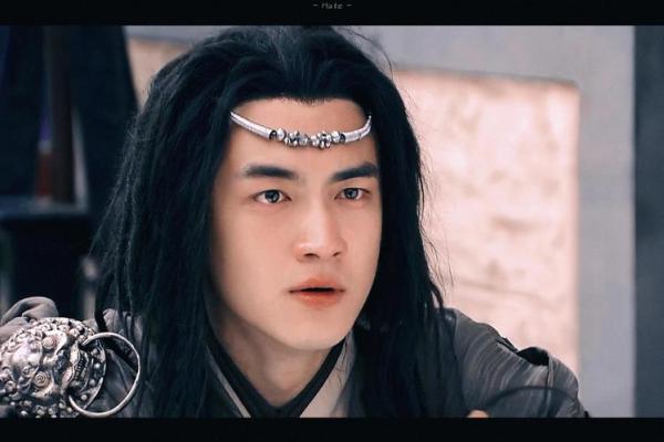 十二星座最适合扎什么古装辫子男