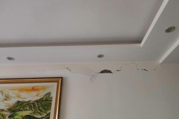 风水房子墙体裂缝